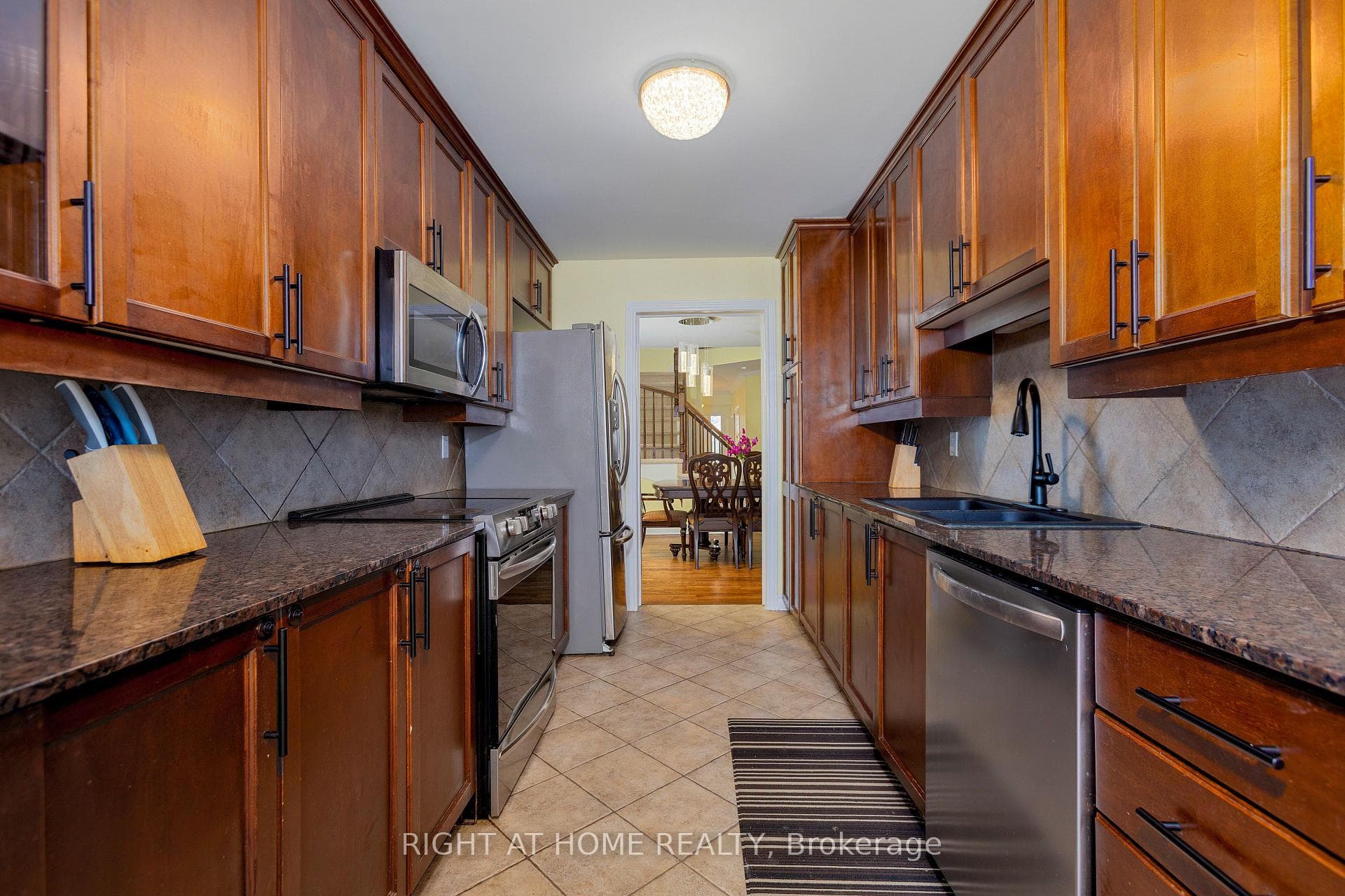 244 Tewsley Drive photo 15