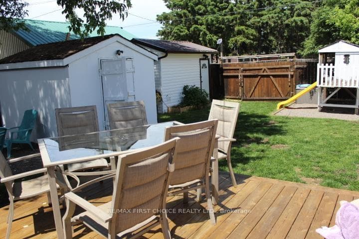 1507 Gore Street photo 20