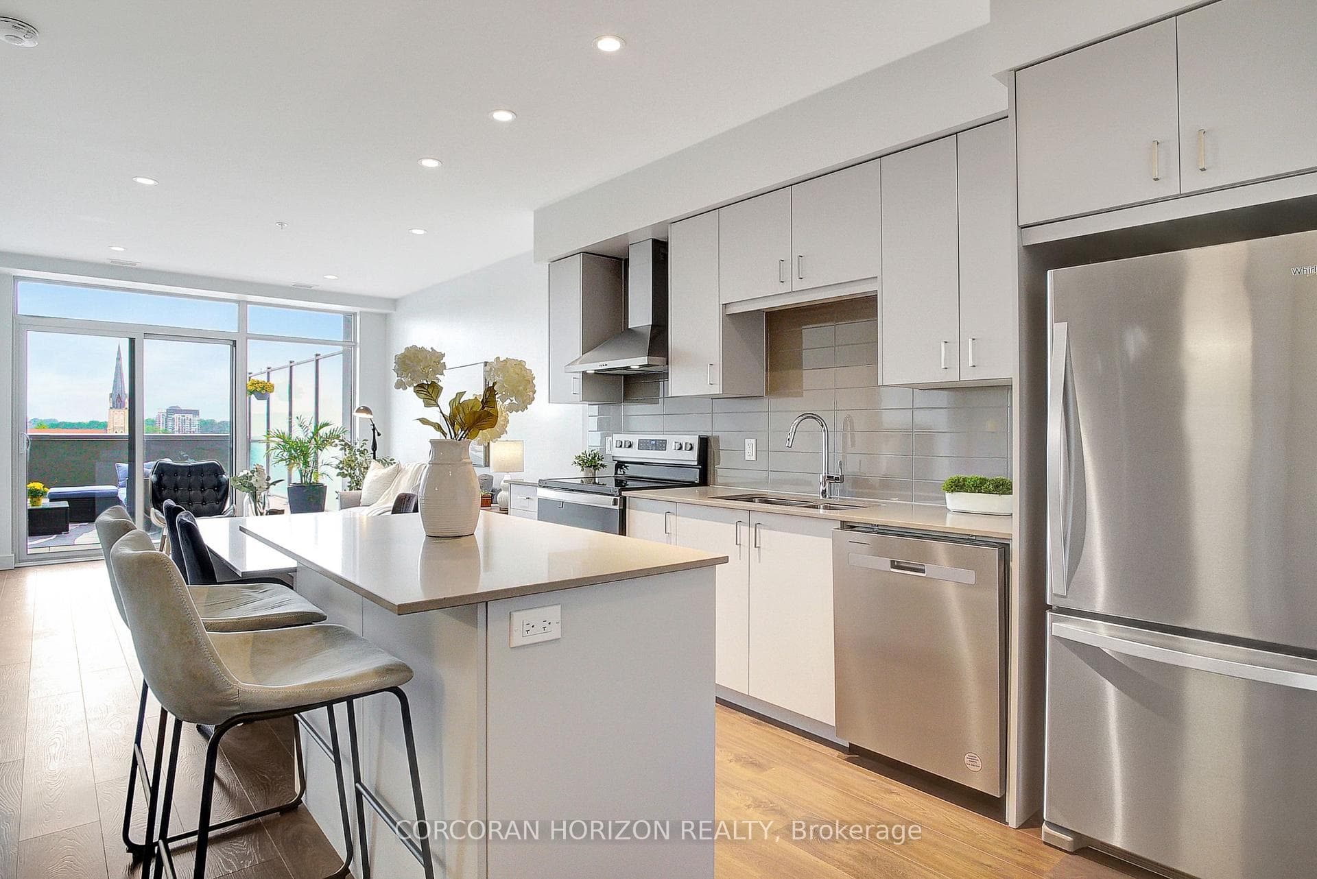 50 Grand Avenue Unit 607 photo 4