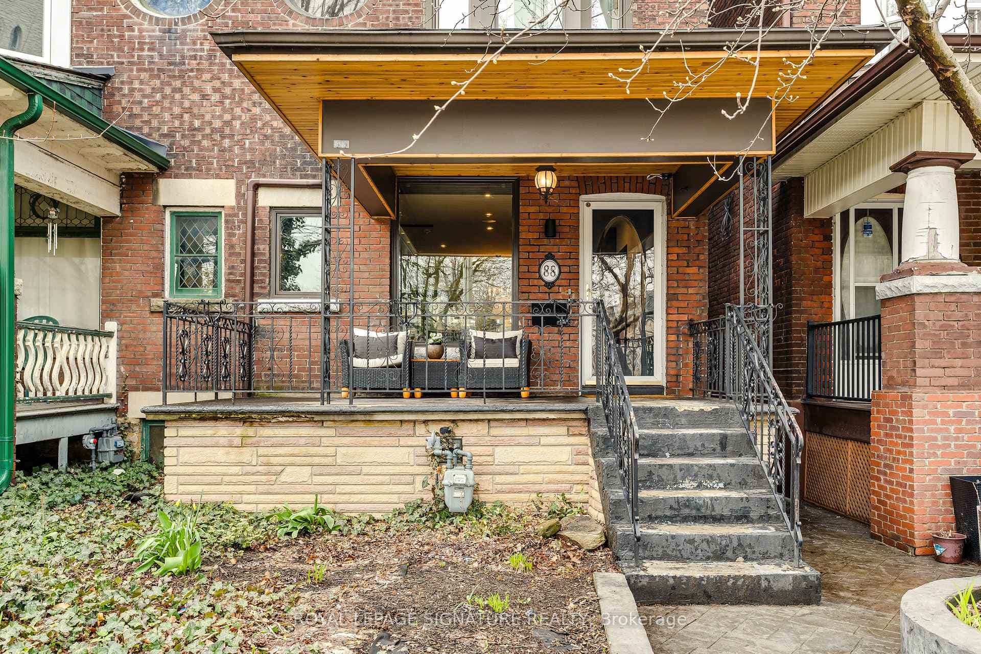 88 Grace Street photo 2