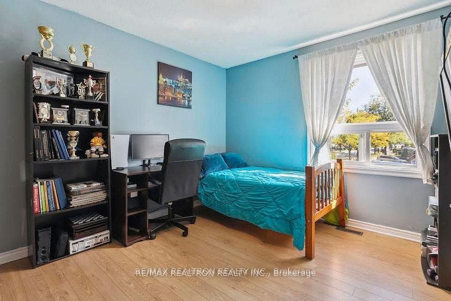 1 Saraband Street photo 19