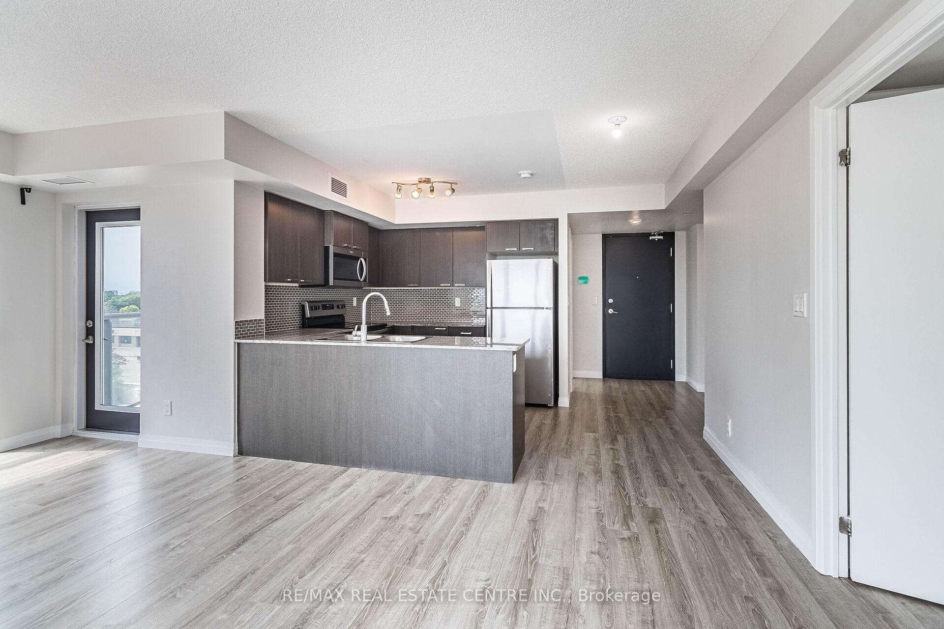 2152 Lawrence Avenue Unit 608 photo 27