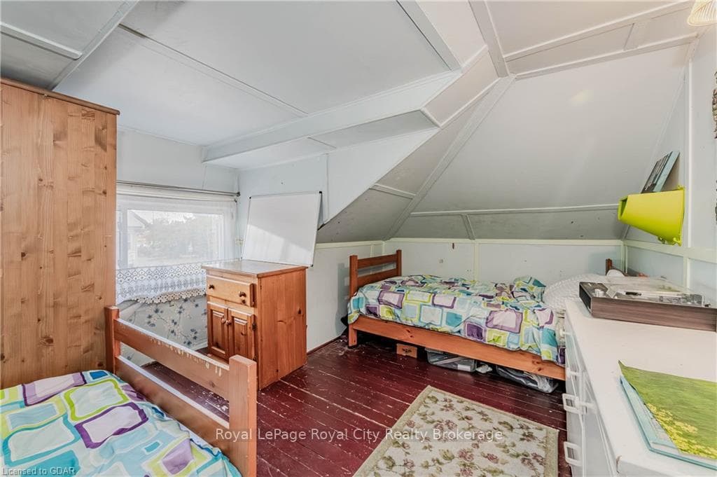 435 YORK Road photo 22