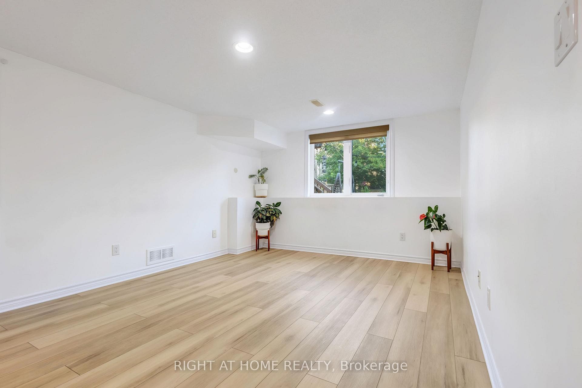 Basement with Oversized Lookout Window