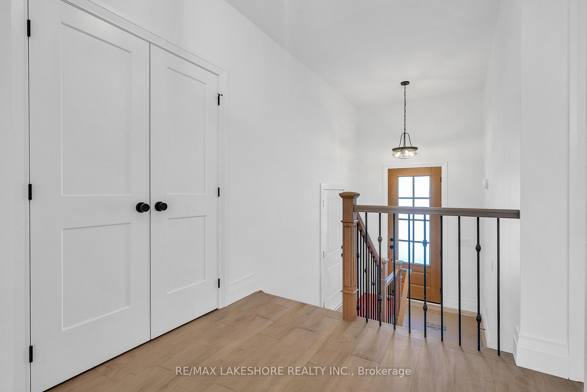 21-1000 D'ARCY Street photo 9