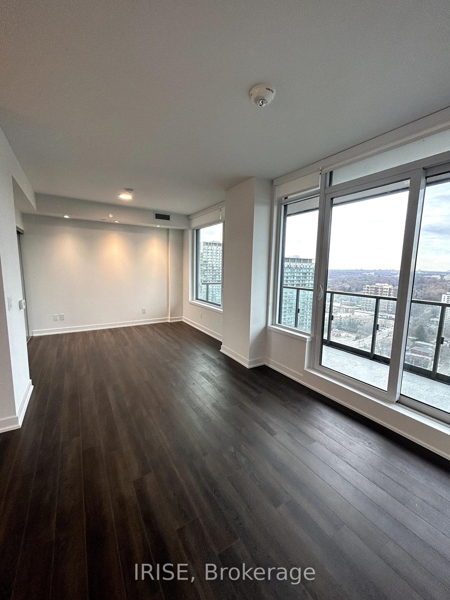 1928 Lakeshore Boulevard Unit 3302 photo 4