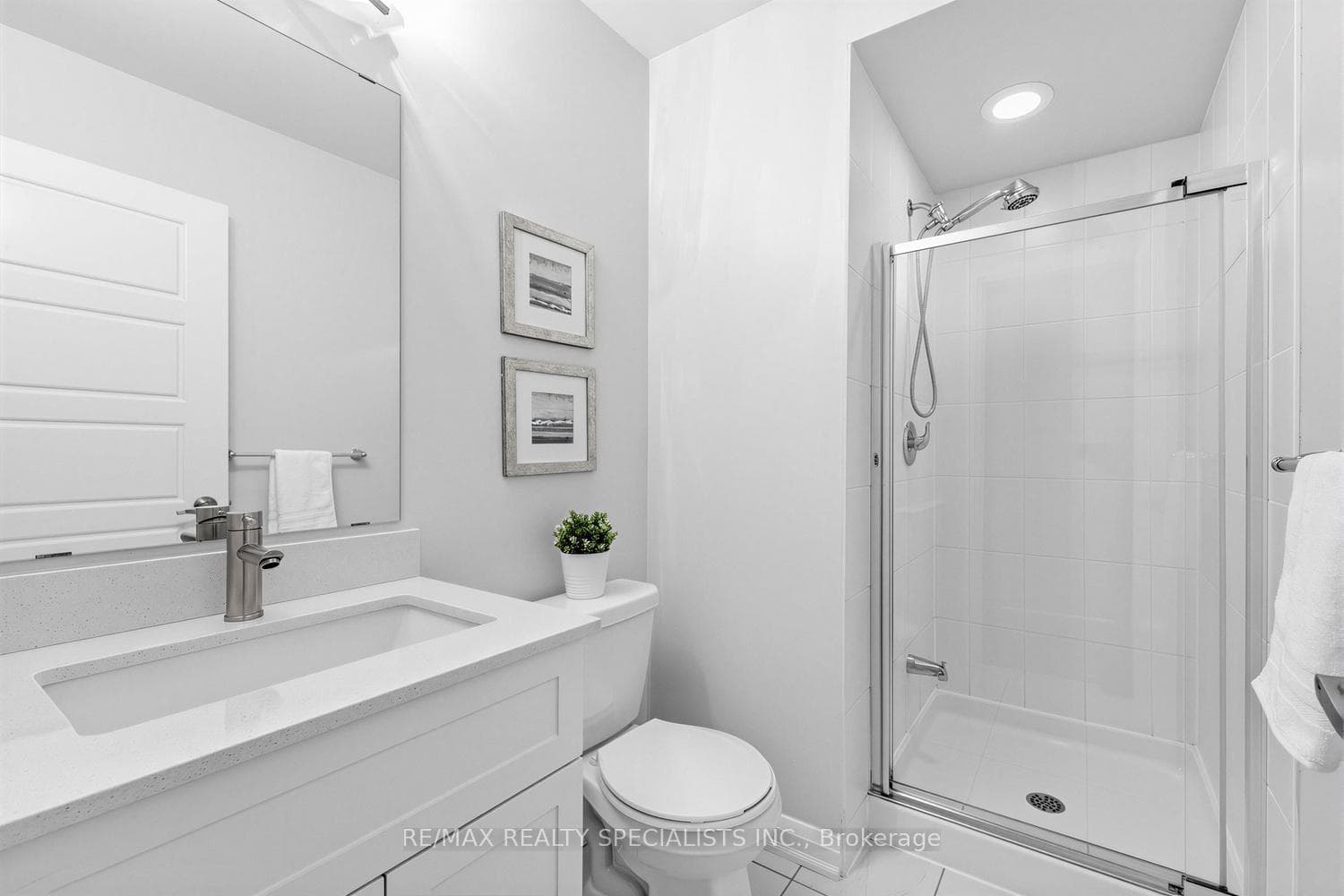 165 Hampshire Way Unit 92 photo 35