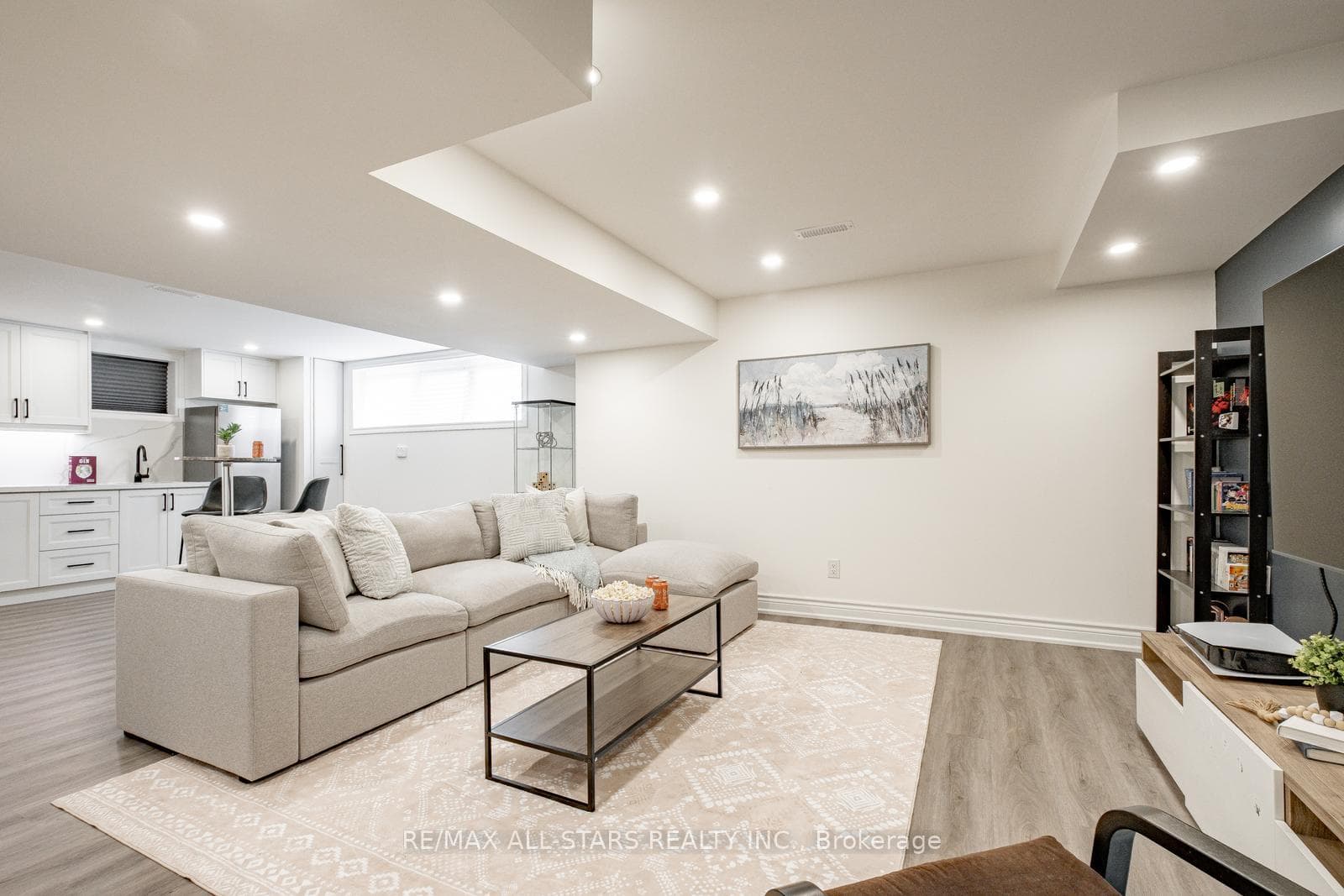 252 Busato Drive photo 43
