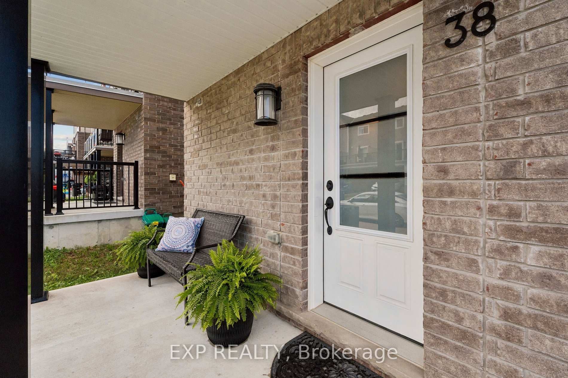 38 Andean Lane photo 2