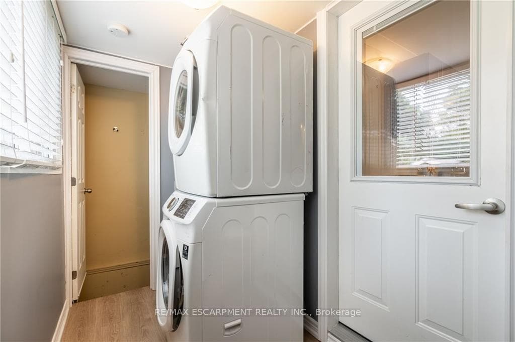 35 Goggin Avenue photo 26