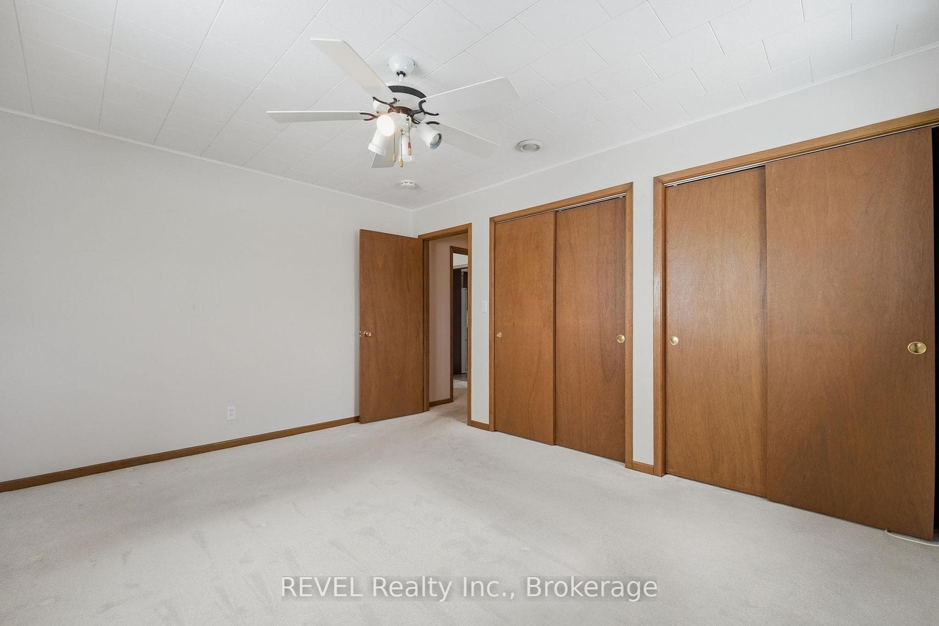 1085 Spears Road photo 23