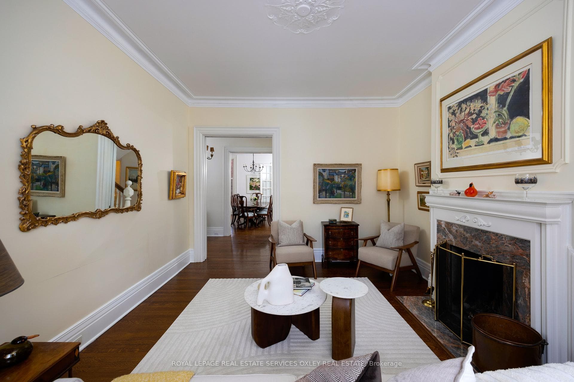 137 Roxborough Street photo 6