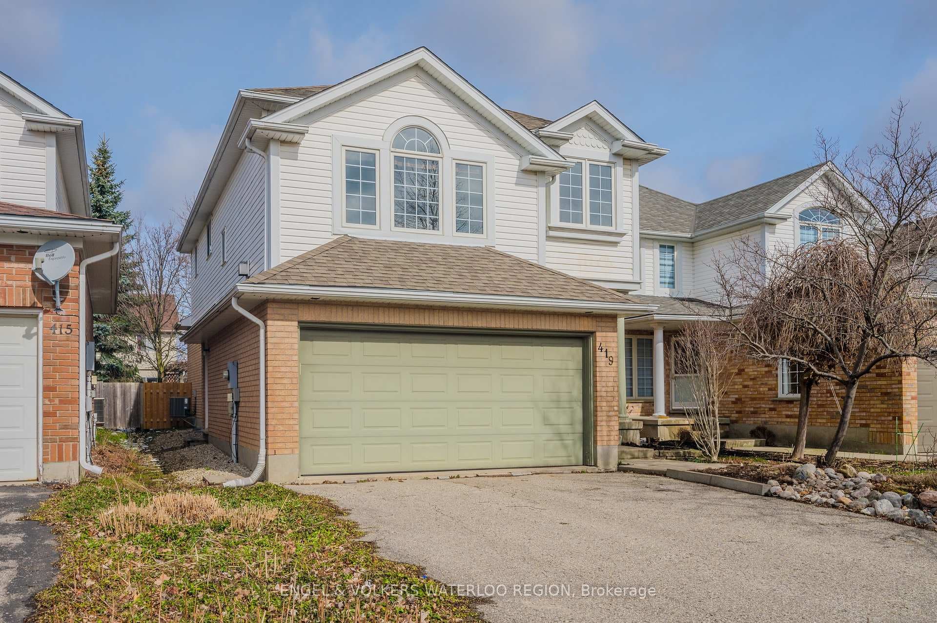 419 Havendale Crescent photo 2