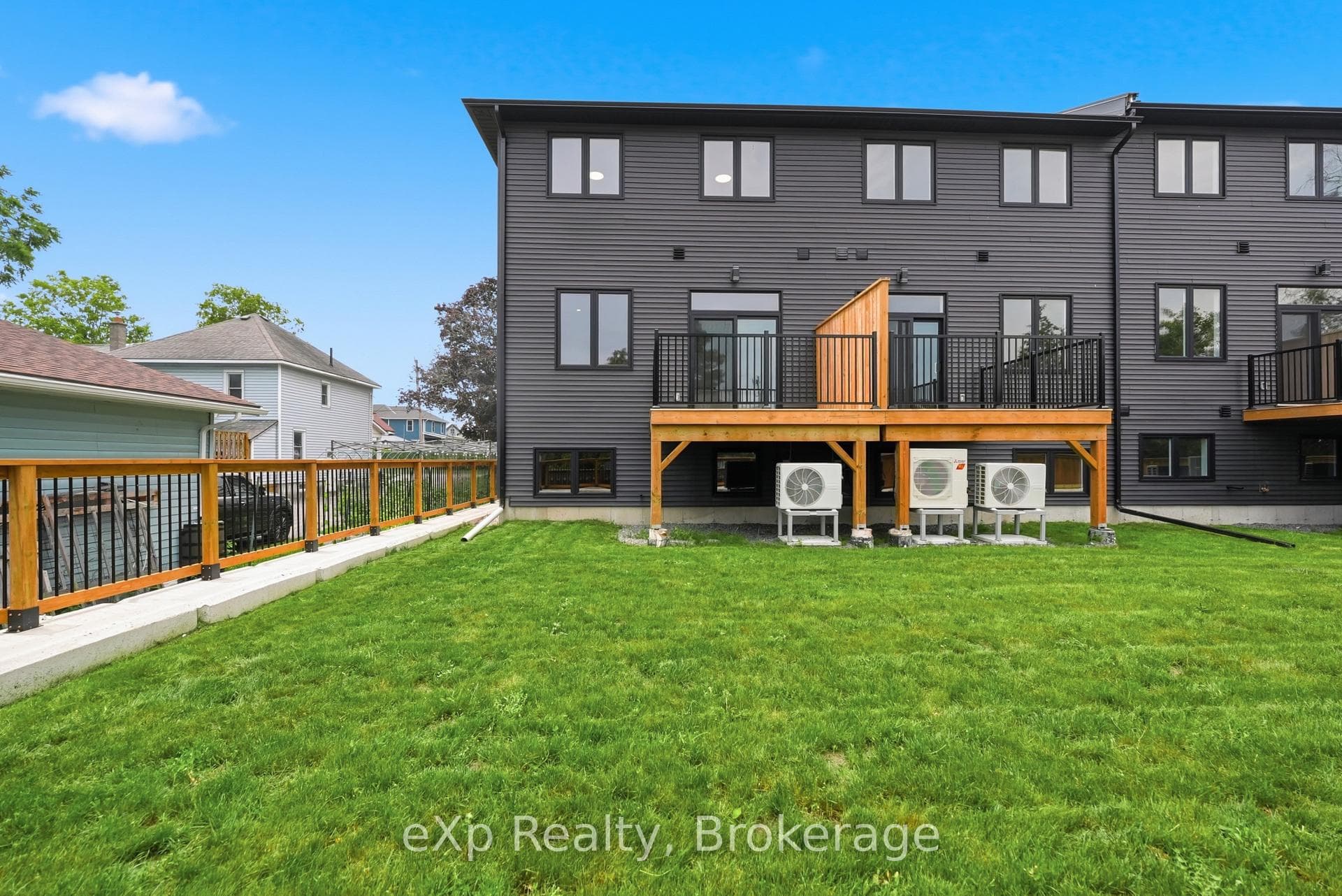 79 Maclellan Avenue photo 28