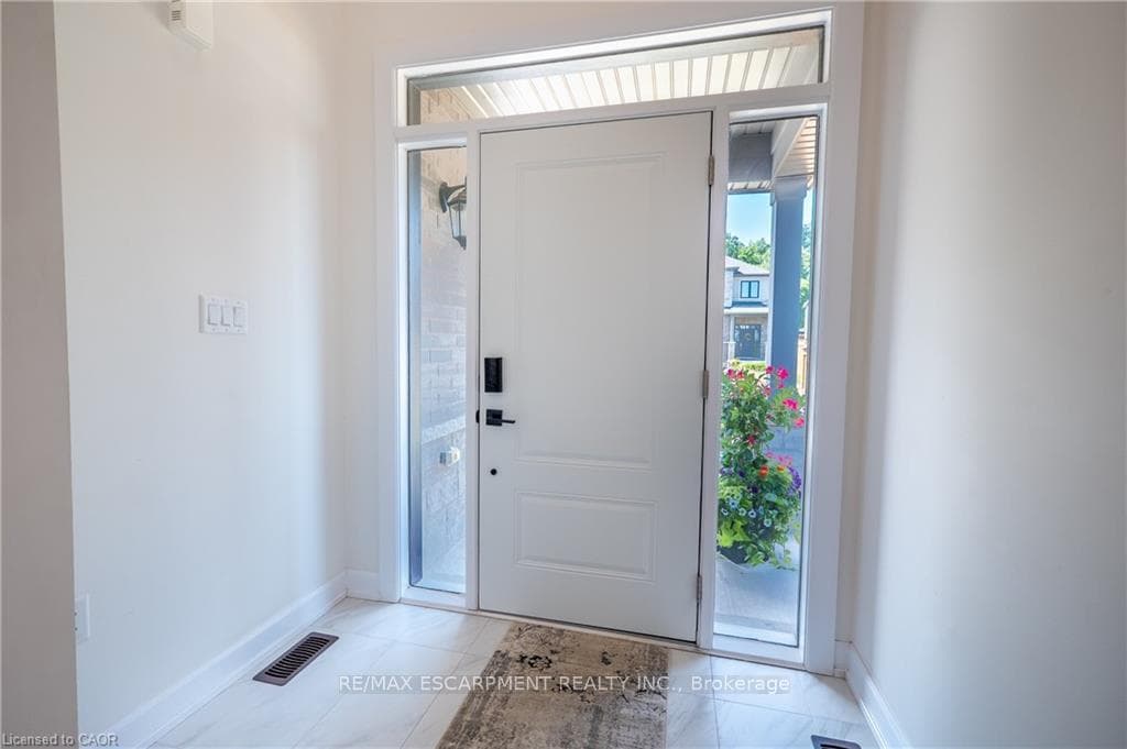 38 Riesling Street photo 4