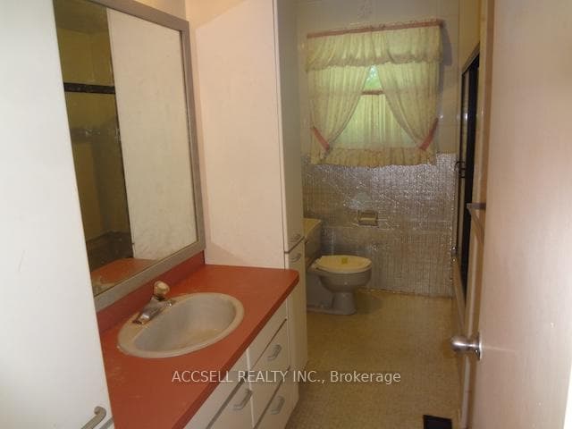 54 Sylvan Drive photo 6