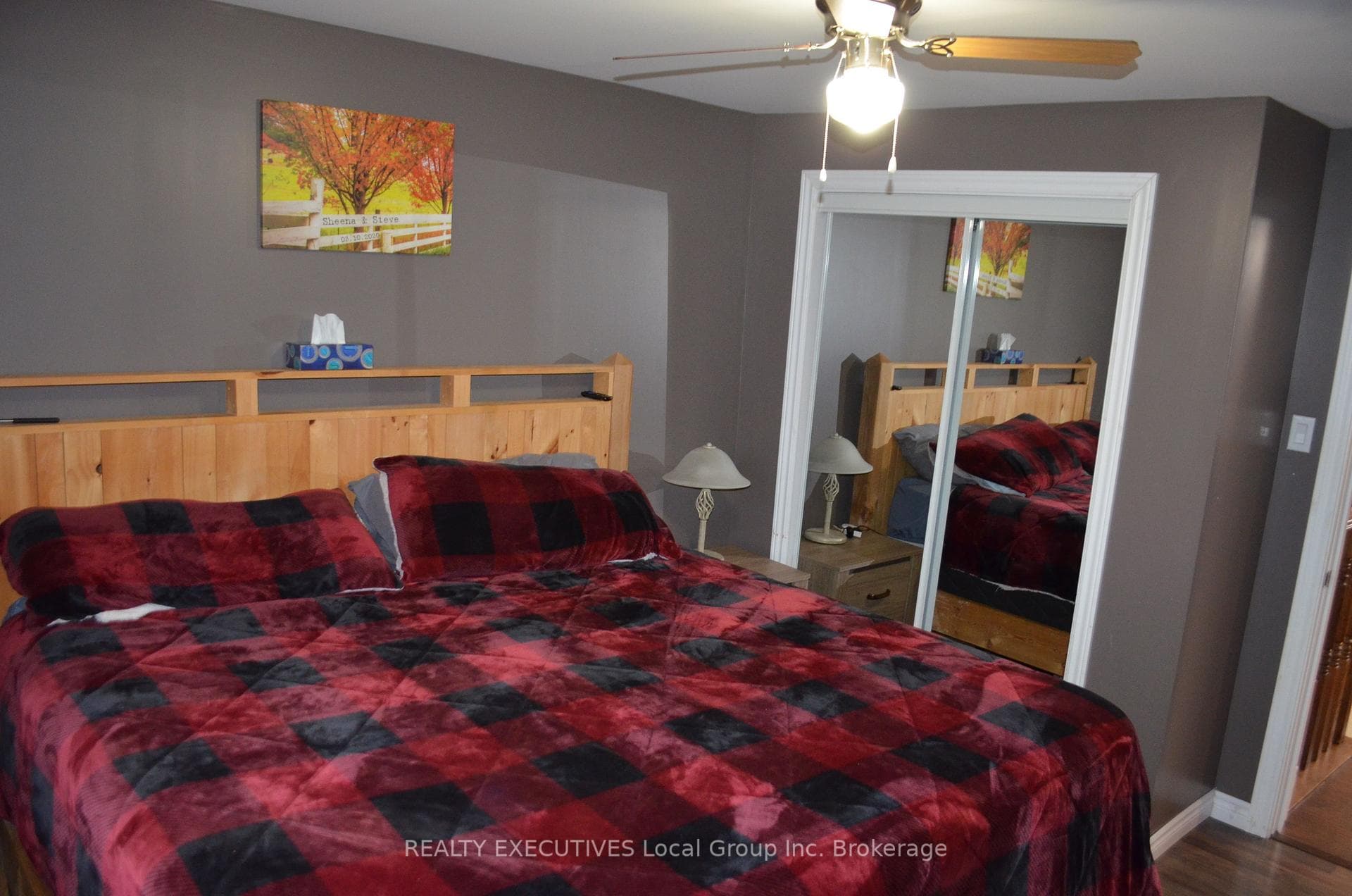 412 Sweezy Street photo 26