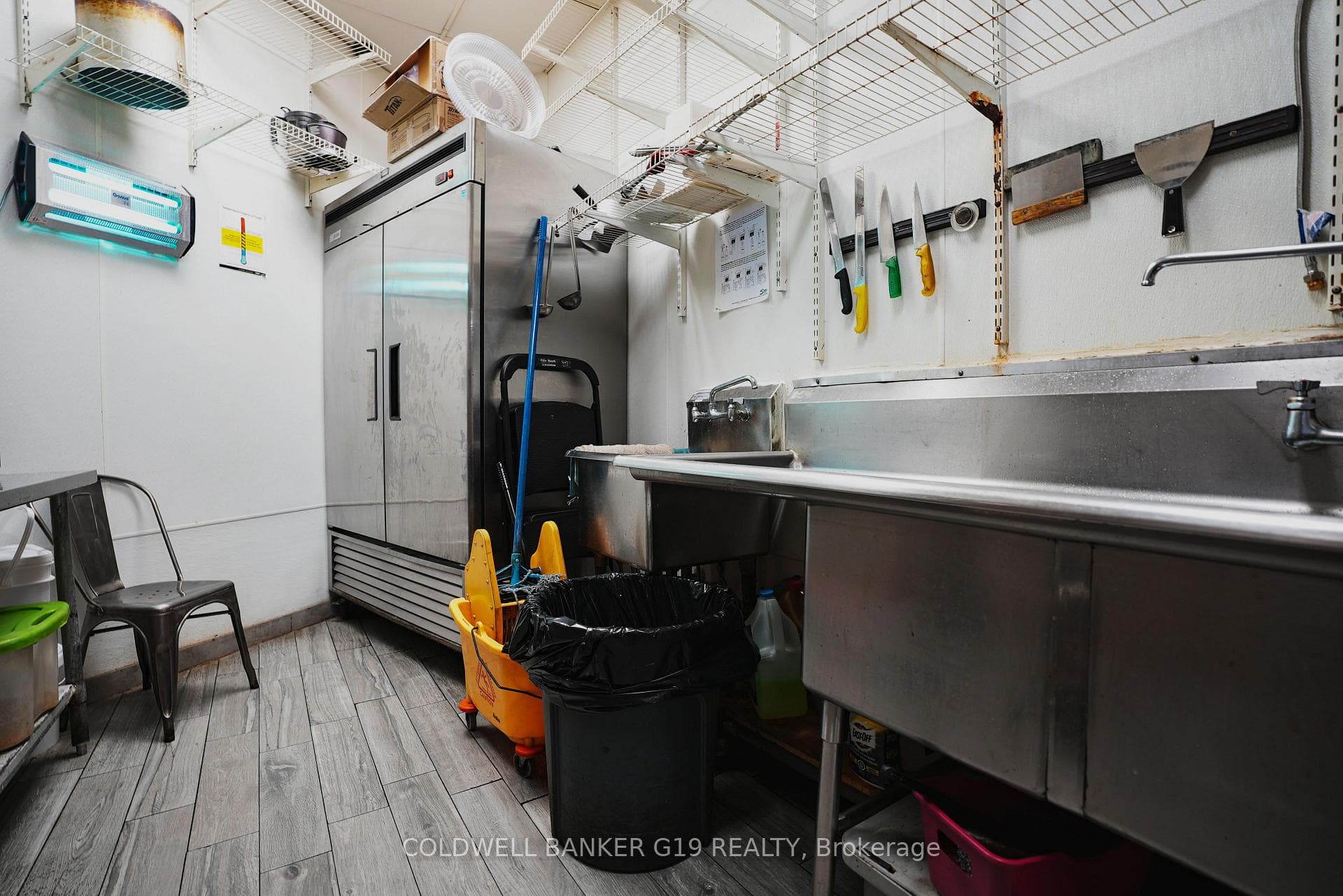 155 Dundas Street photo 6