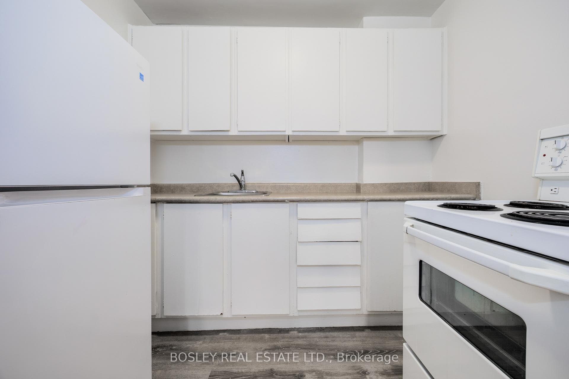 85 Lawton Boulevard Unit 304 photo 6