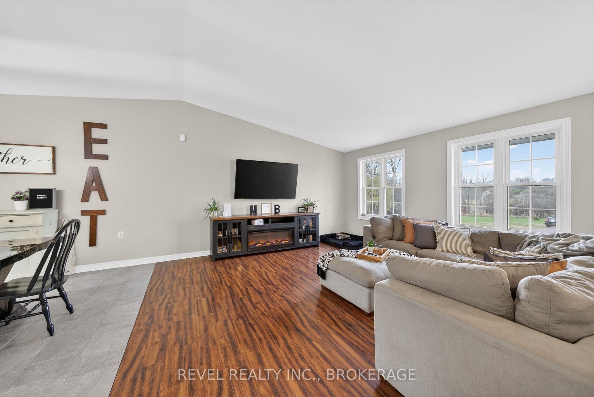 4095 Graham Road photo 6