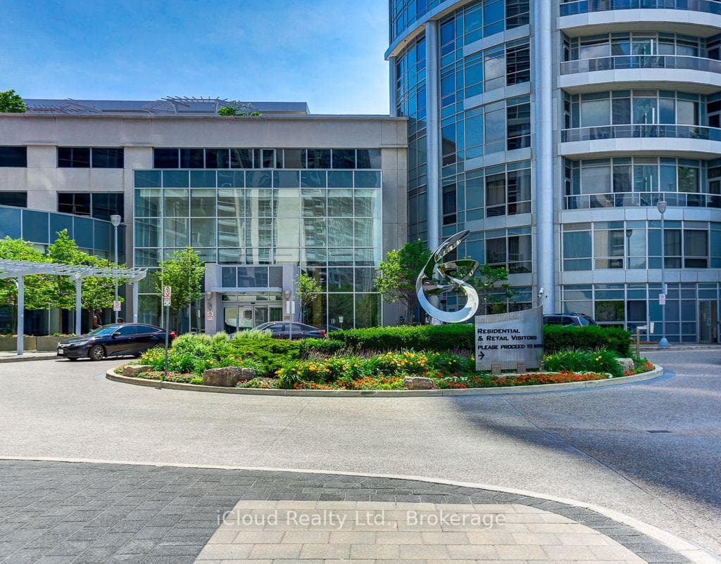 Solaris Building