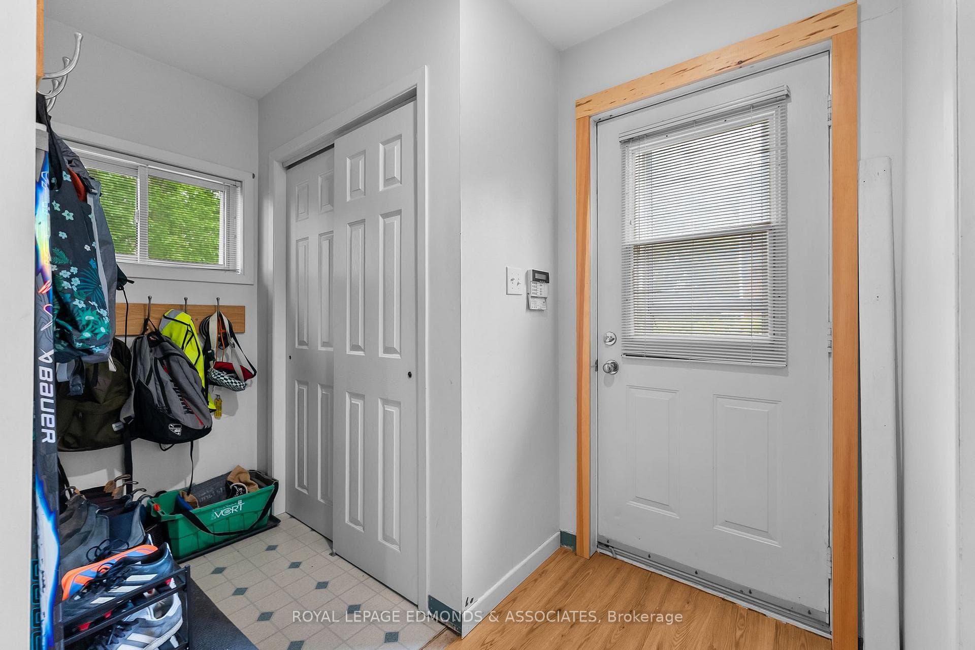 607 Elizabeth Street photo 24