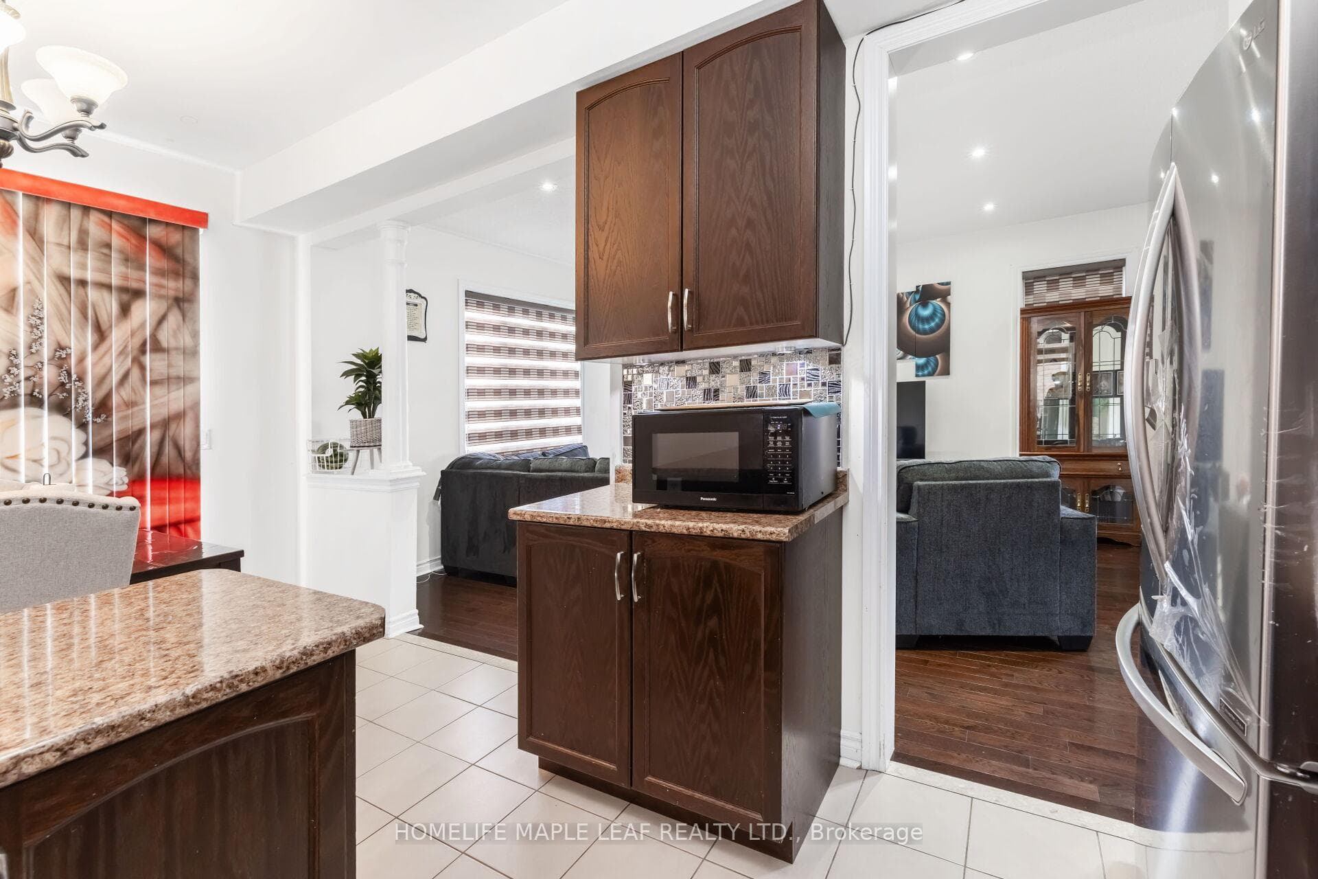 385 Mountainash Road photo 14