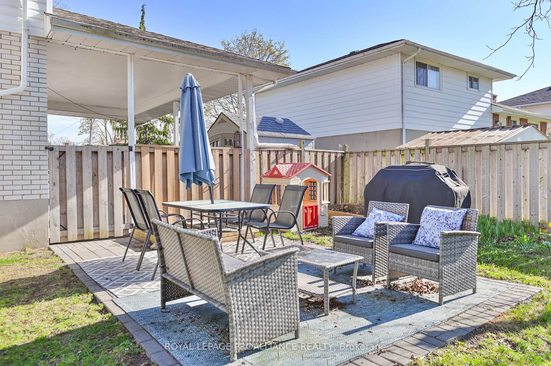 642 Bridge Street photo 34