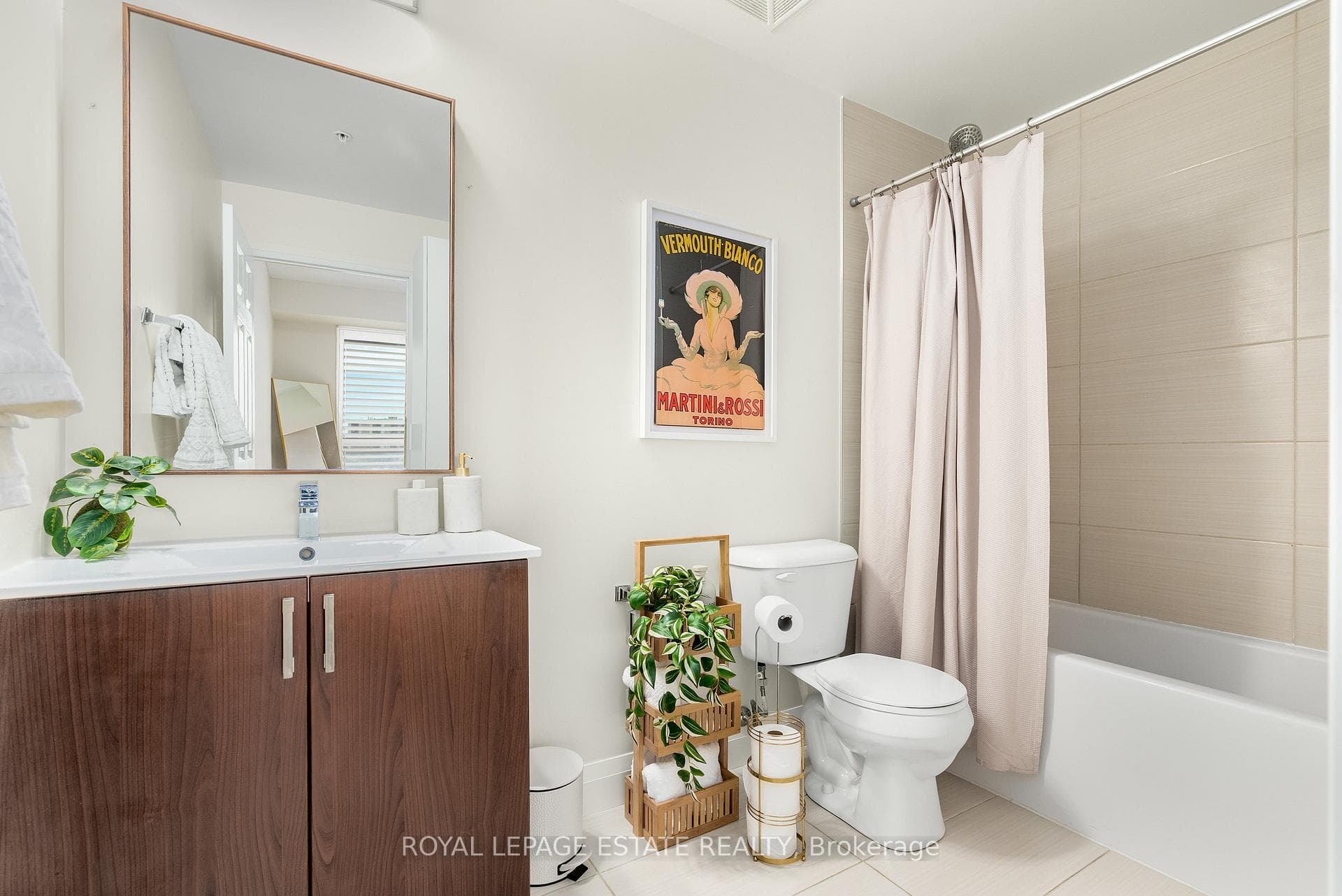 22 East Haven Drive Unit 806 photo 26