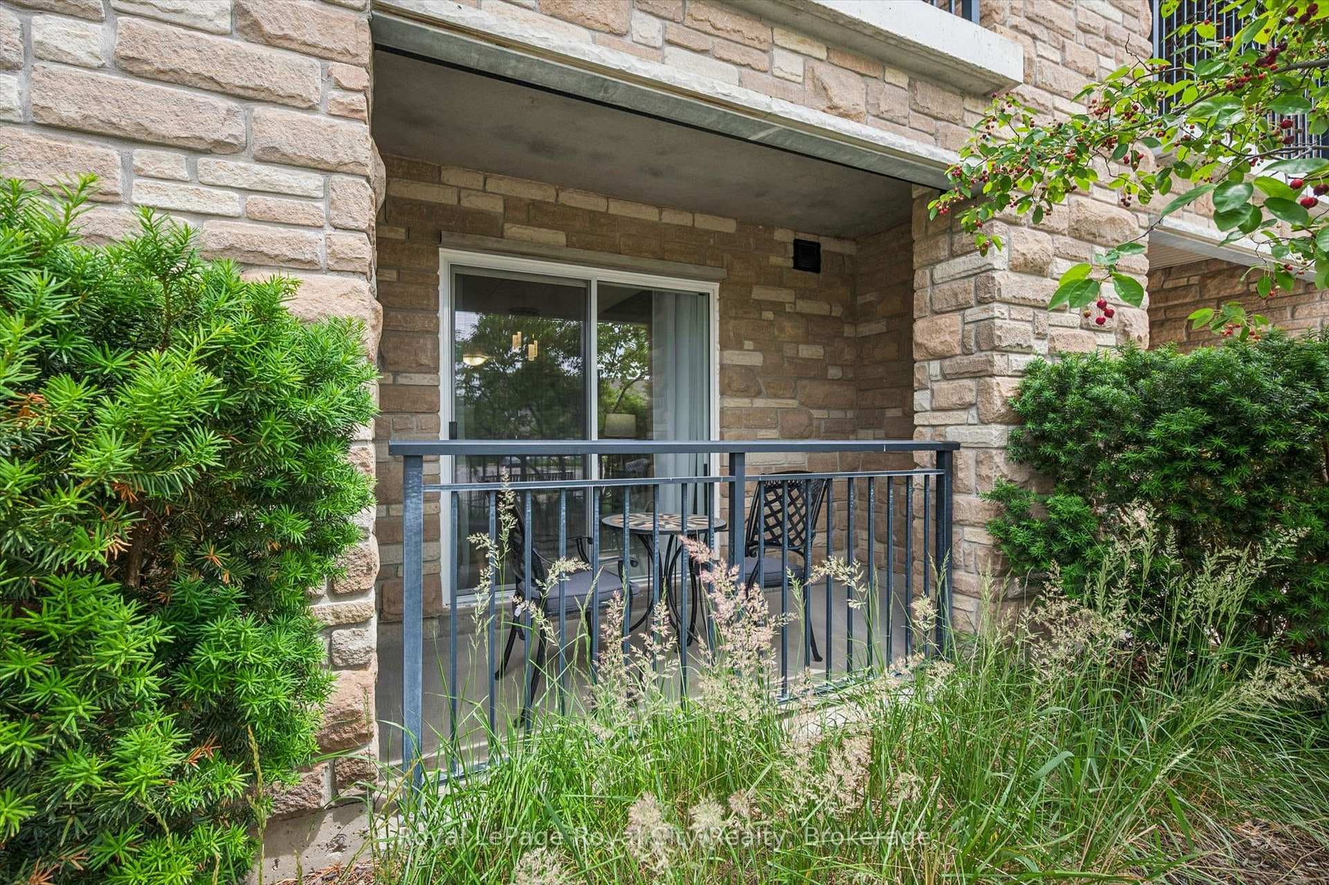 67 Kingsbury Square Unit 111 photo 22