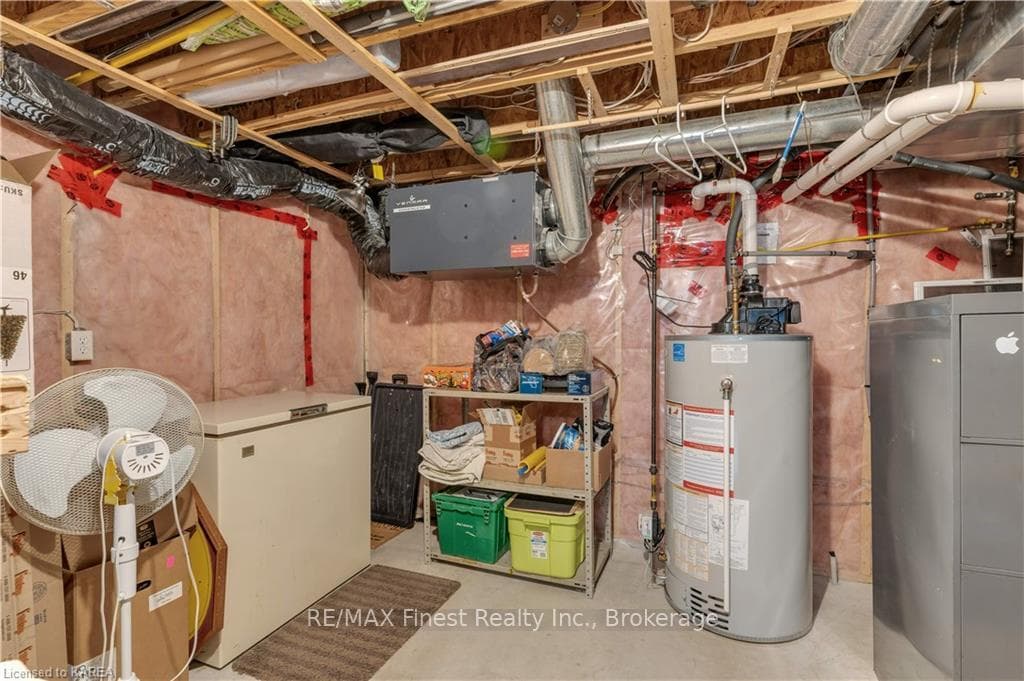 121 JESSUP Lane photo 46