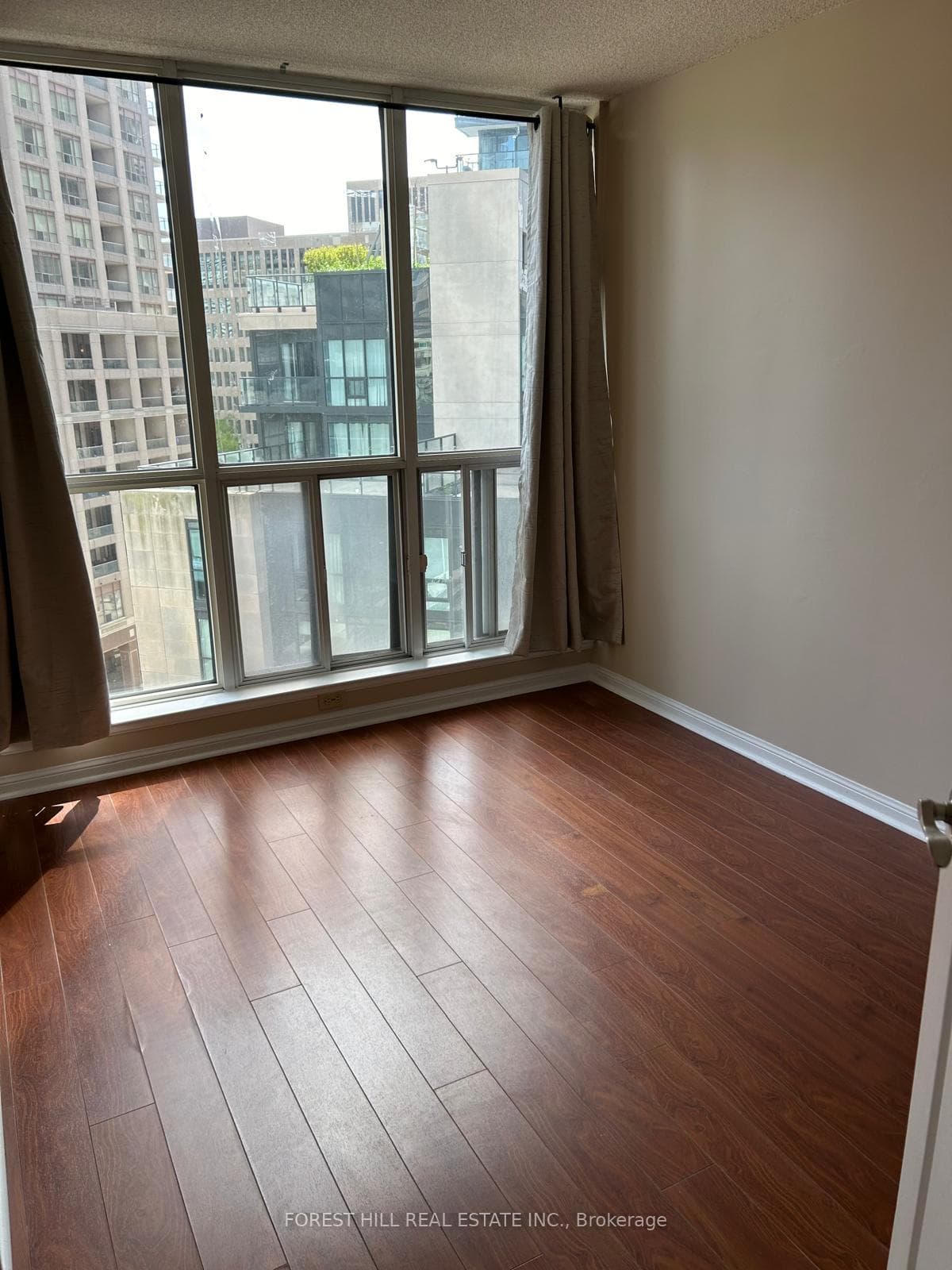 24 Wellesley Street Unit 901 photo 3