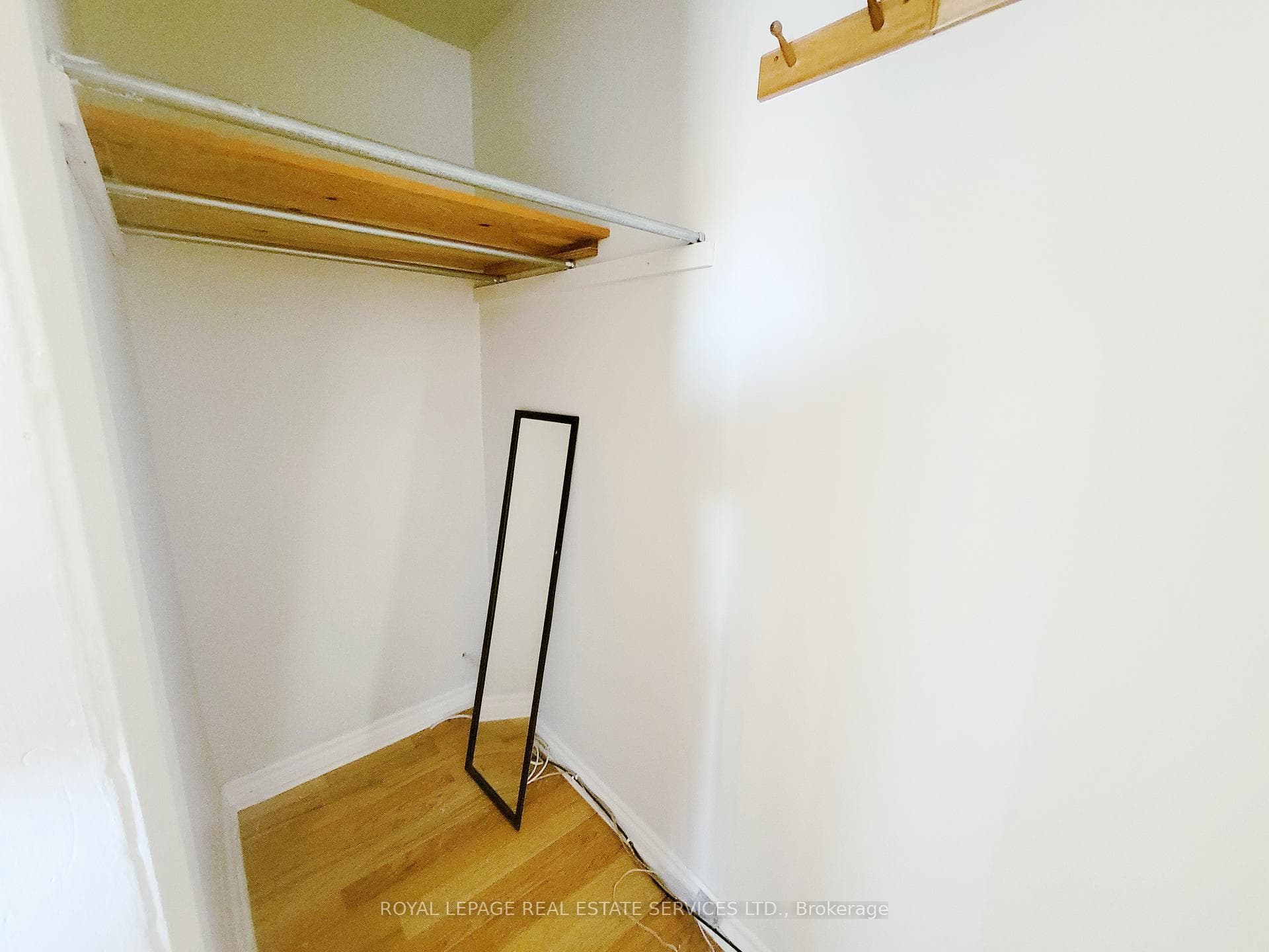 1826 Dufferin Street photo 15