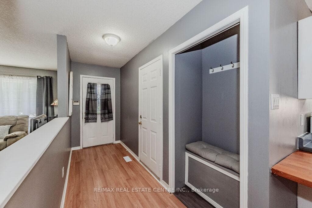 23 Appleton Drive photo 4