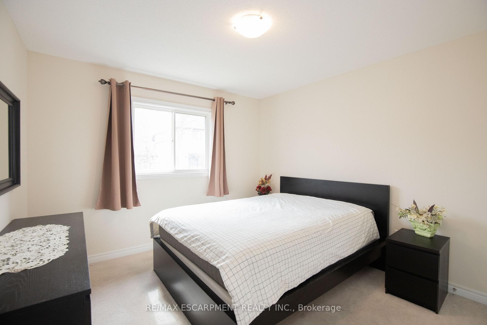 331 Stonehenge Drive photo 31
