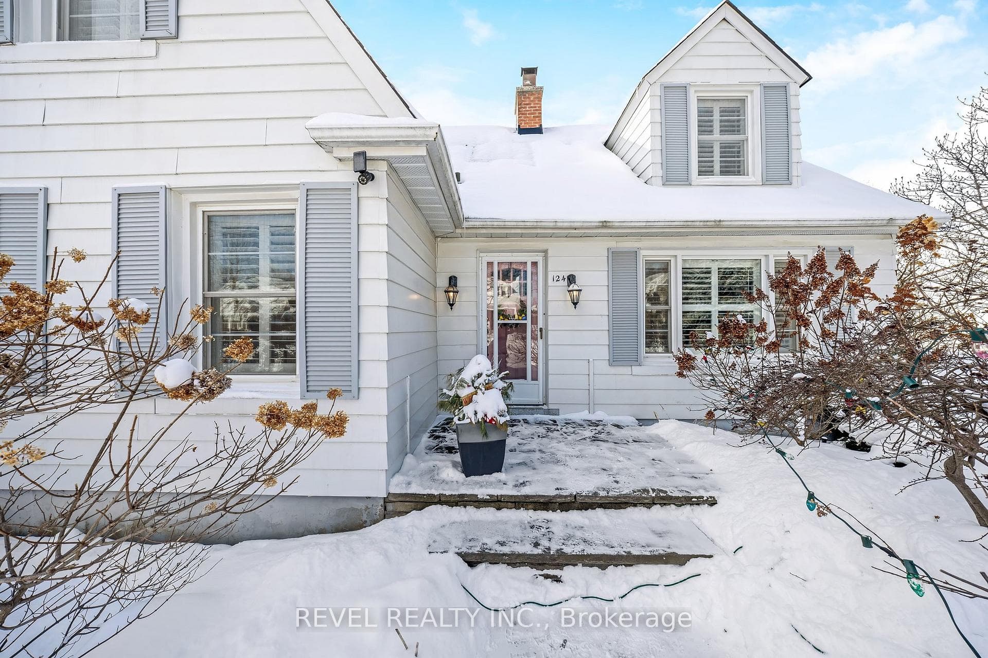 124 Lydia Avenue photo 6