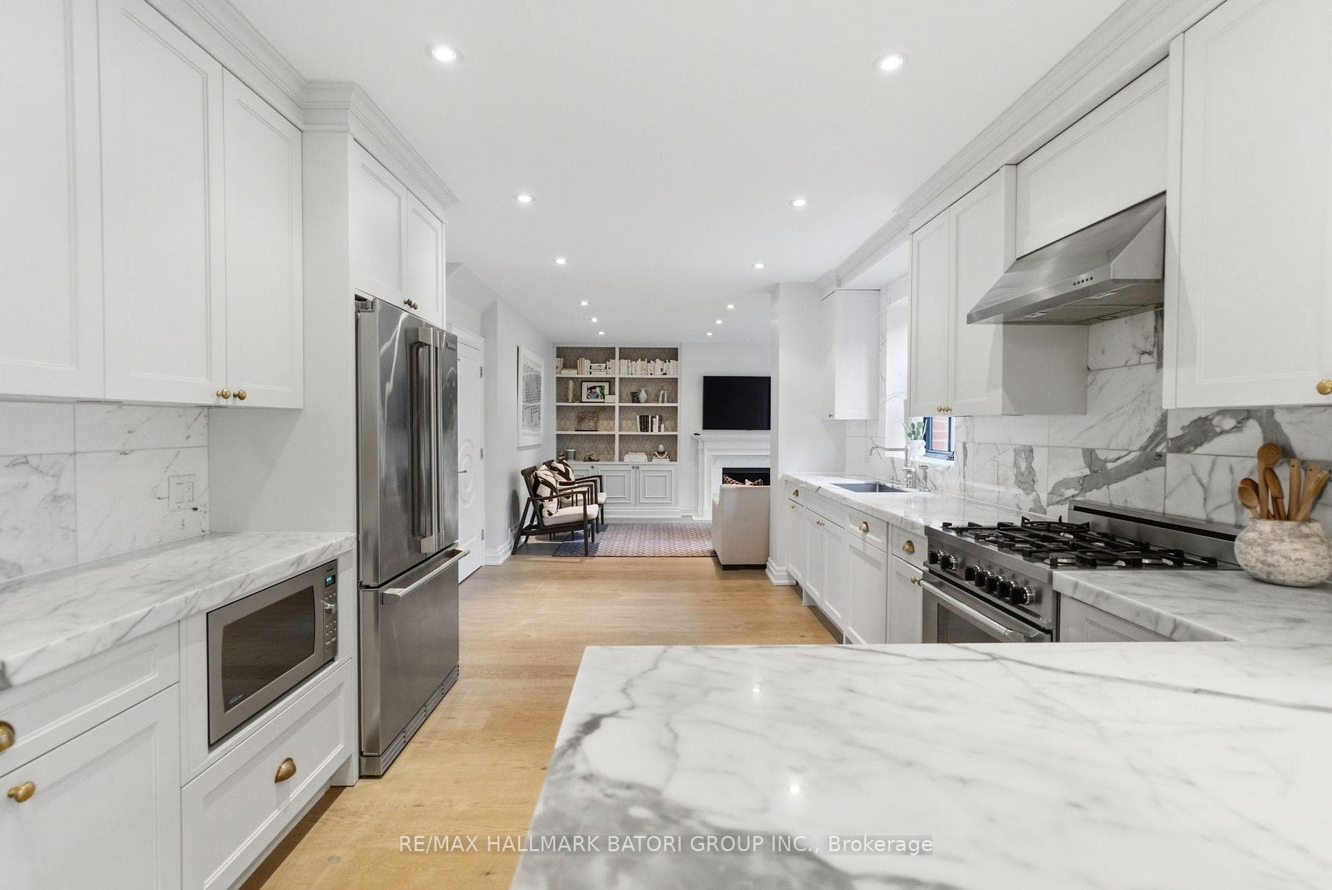 69 Kimbark Boulevard photo 12