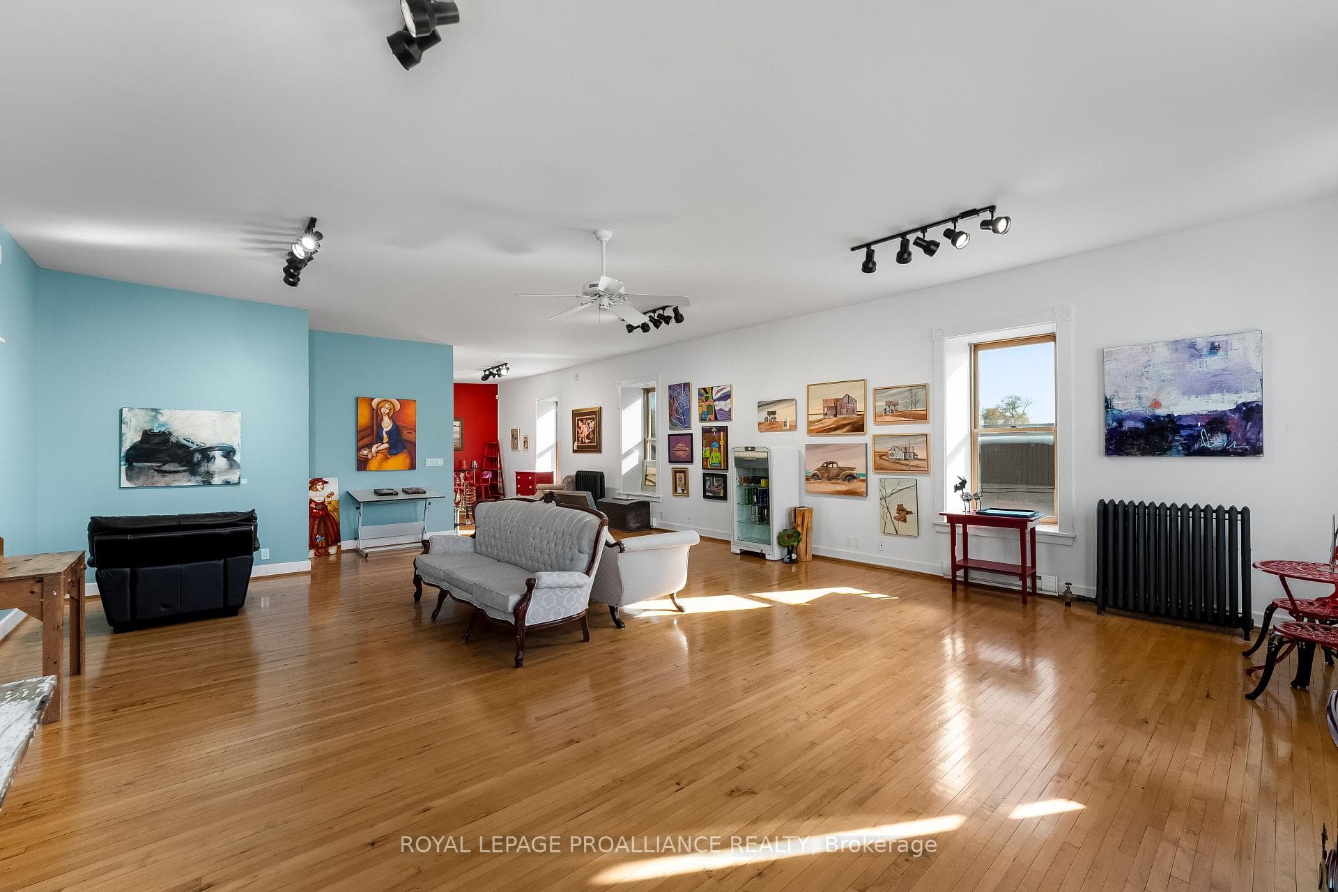 345 Victoria Street photo 15