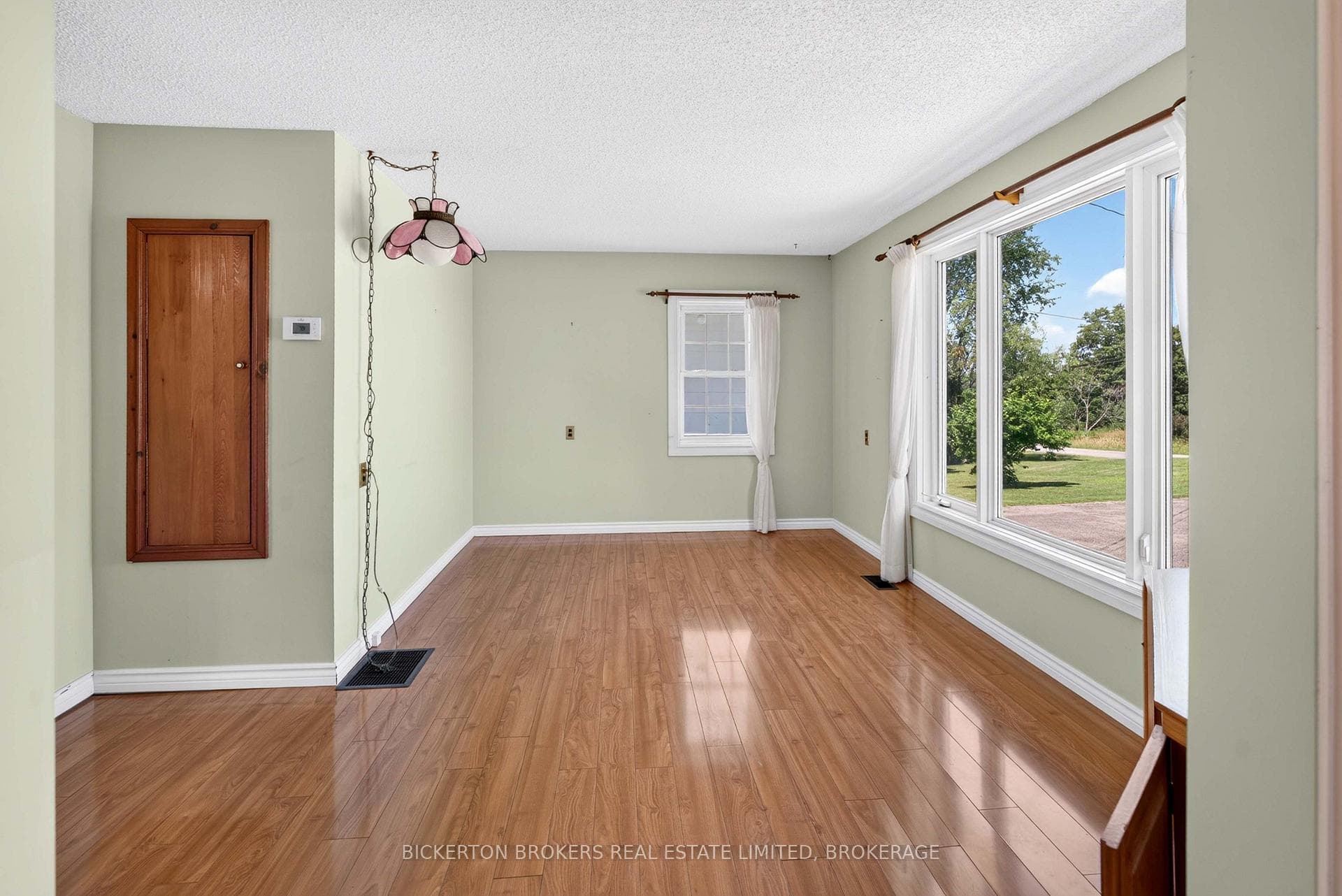 154 Eden Grove Road photo 15