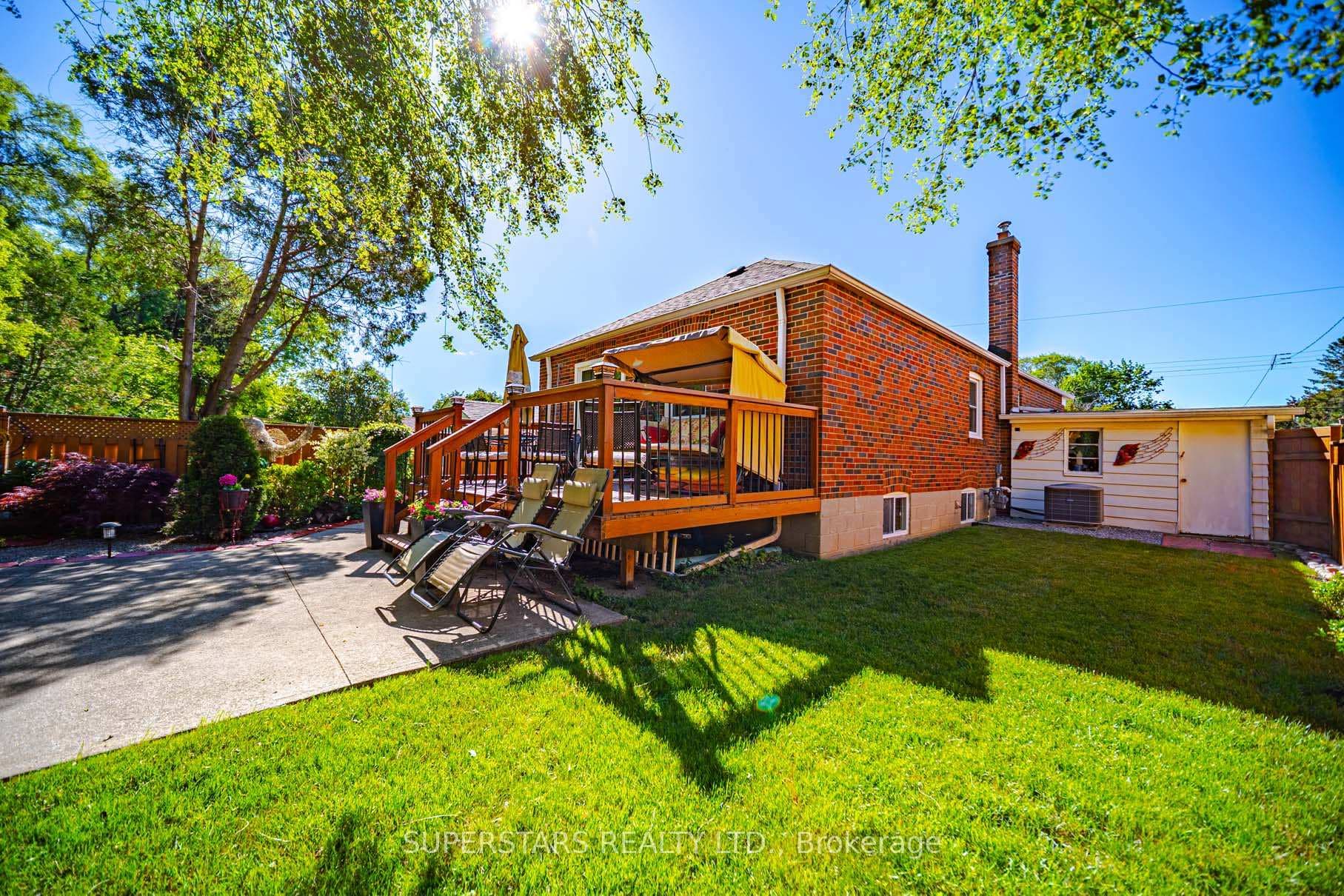 237 Ellington Drive photo 36