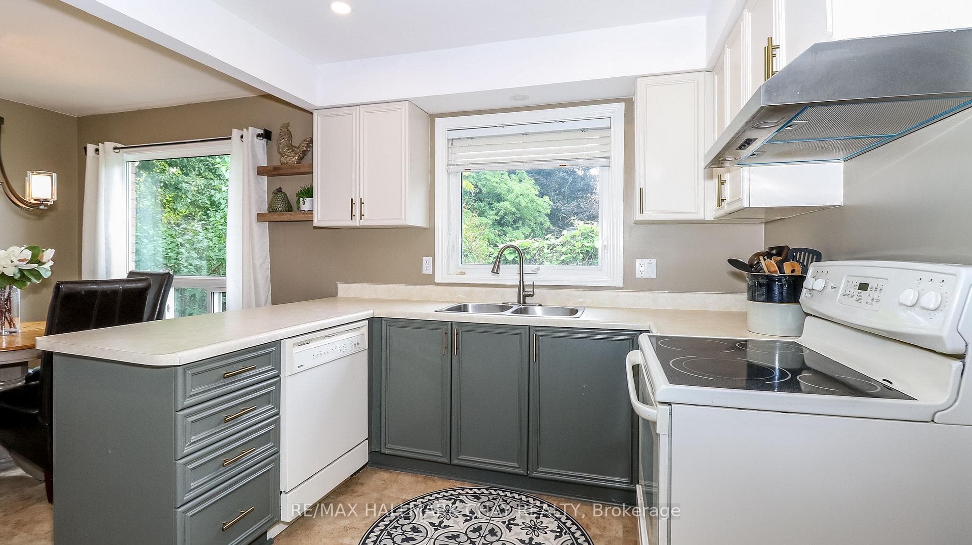14 Autumn Lane photo 18