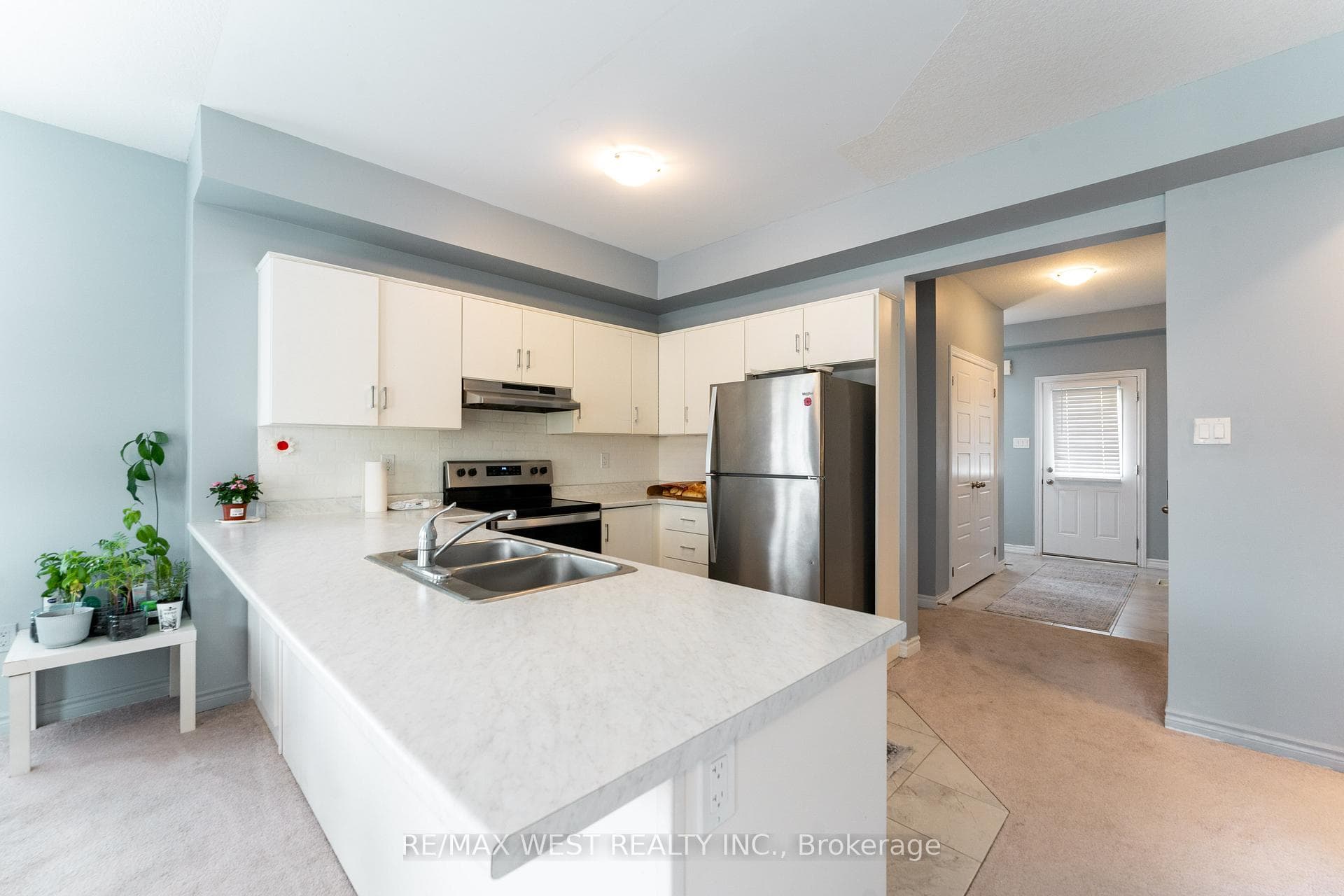 24 Dewberry Drive photo 9