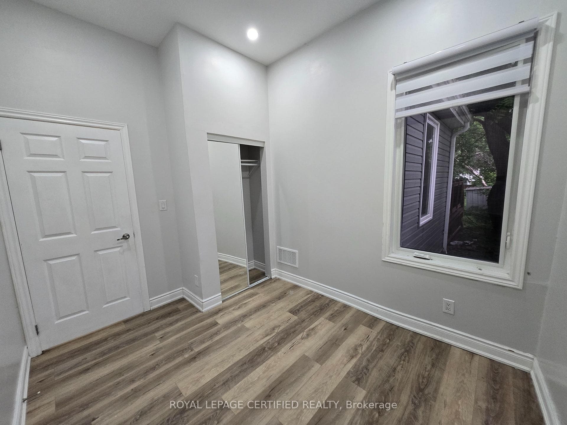 195 Picton Street photo 11