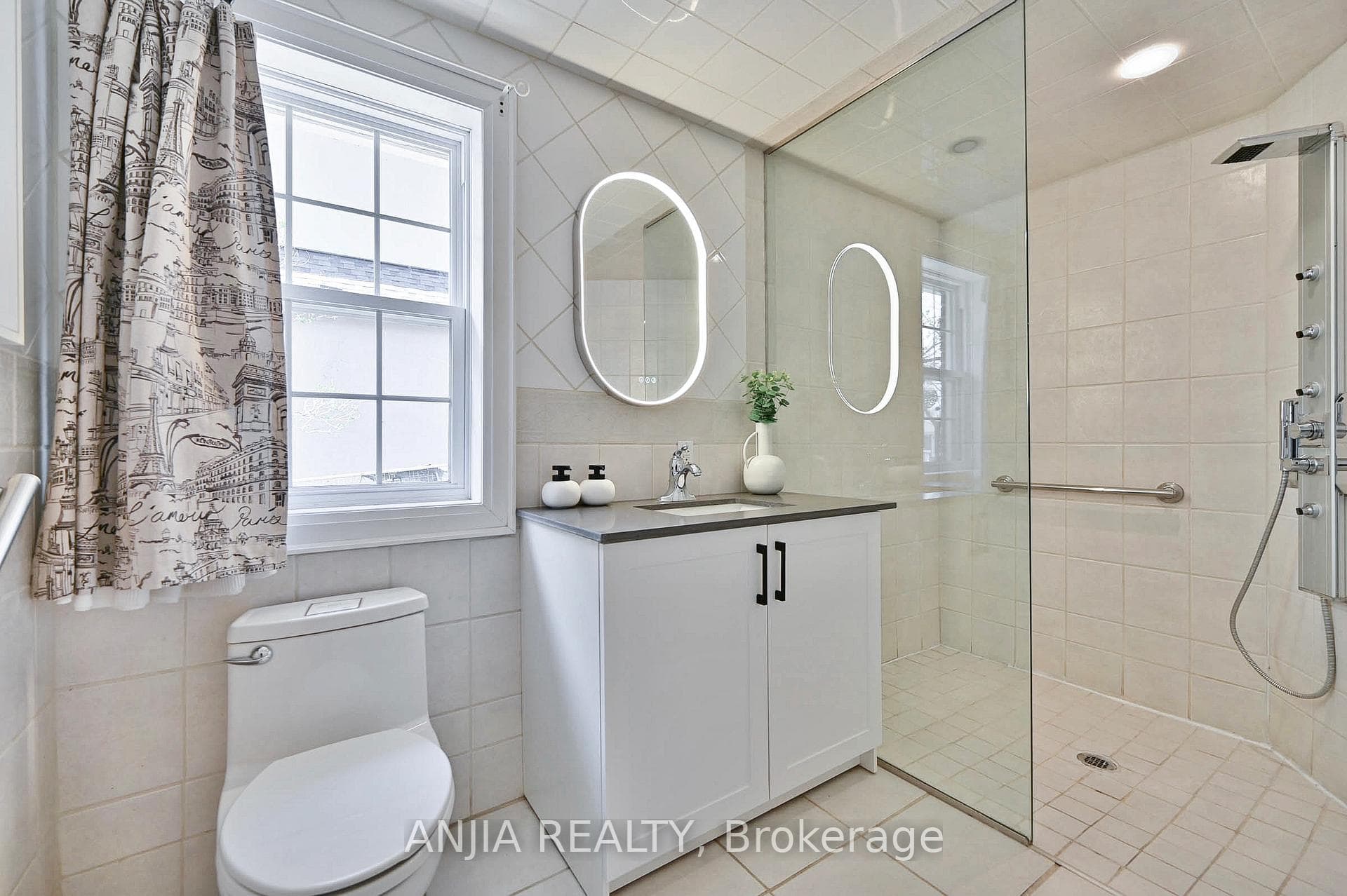 74 Robinson Street photo 26