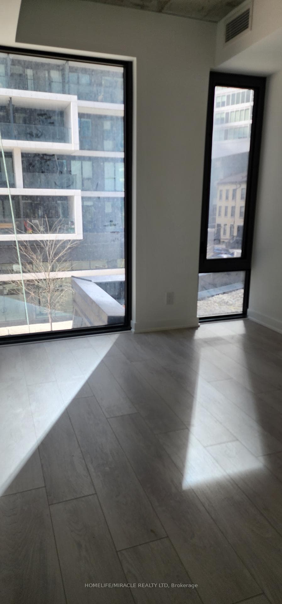 47 Mutual Street Unit 303 photo 14