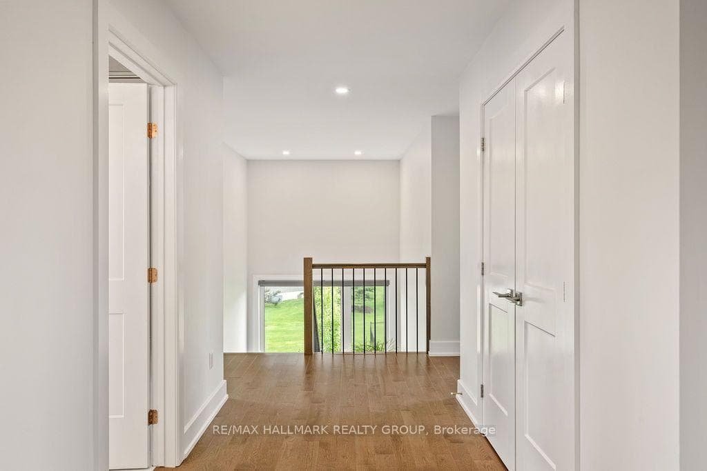 1575 Rangeland Avenue photo 24