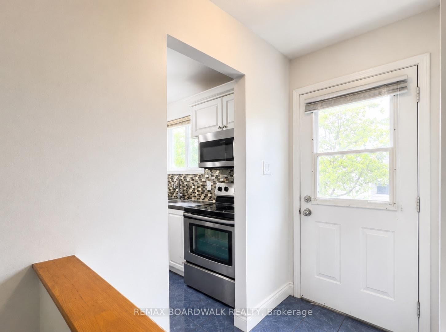 222 Castlefrank Road Unit 1 photo 4