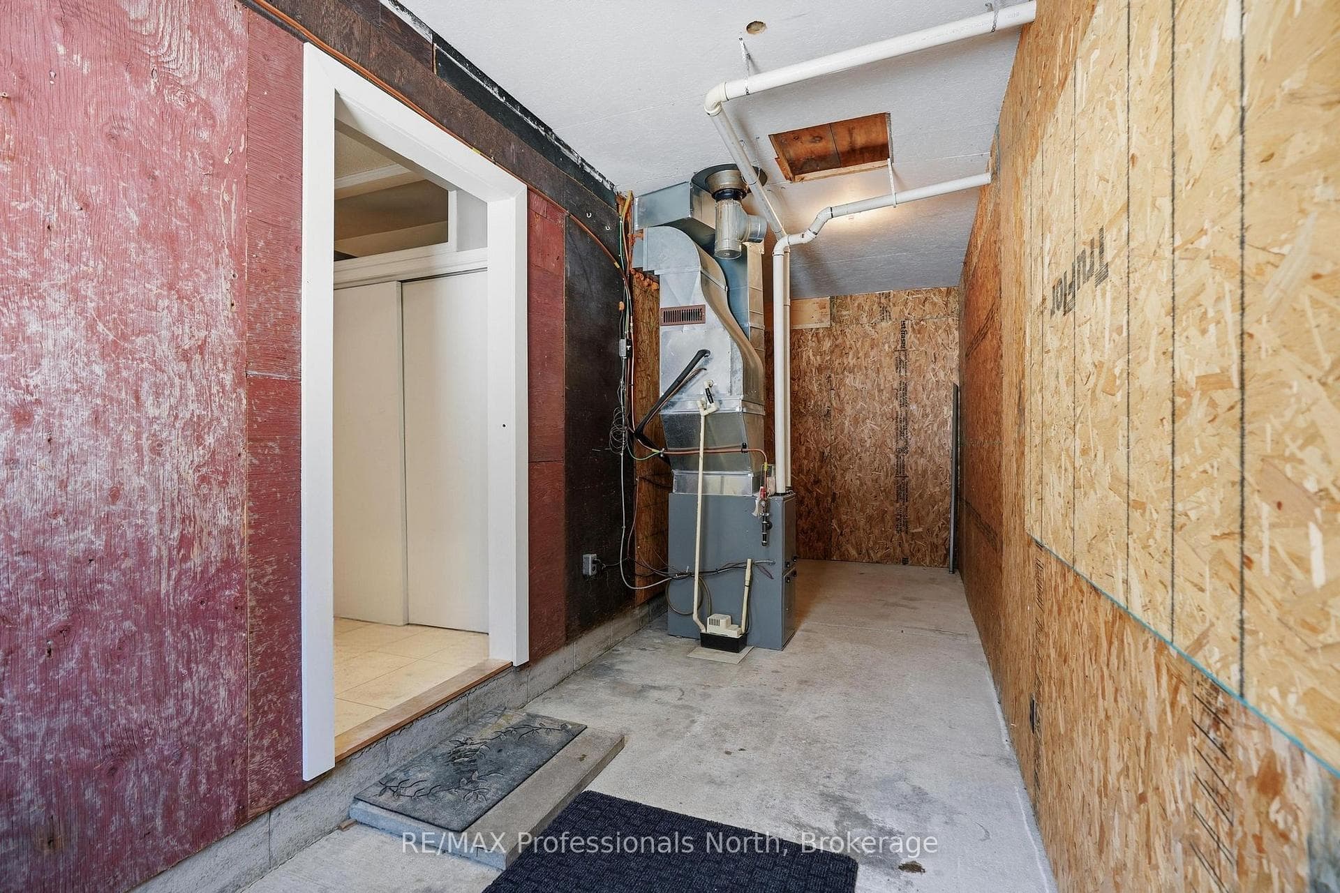 1003 Settlers Lane photo 11