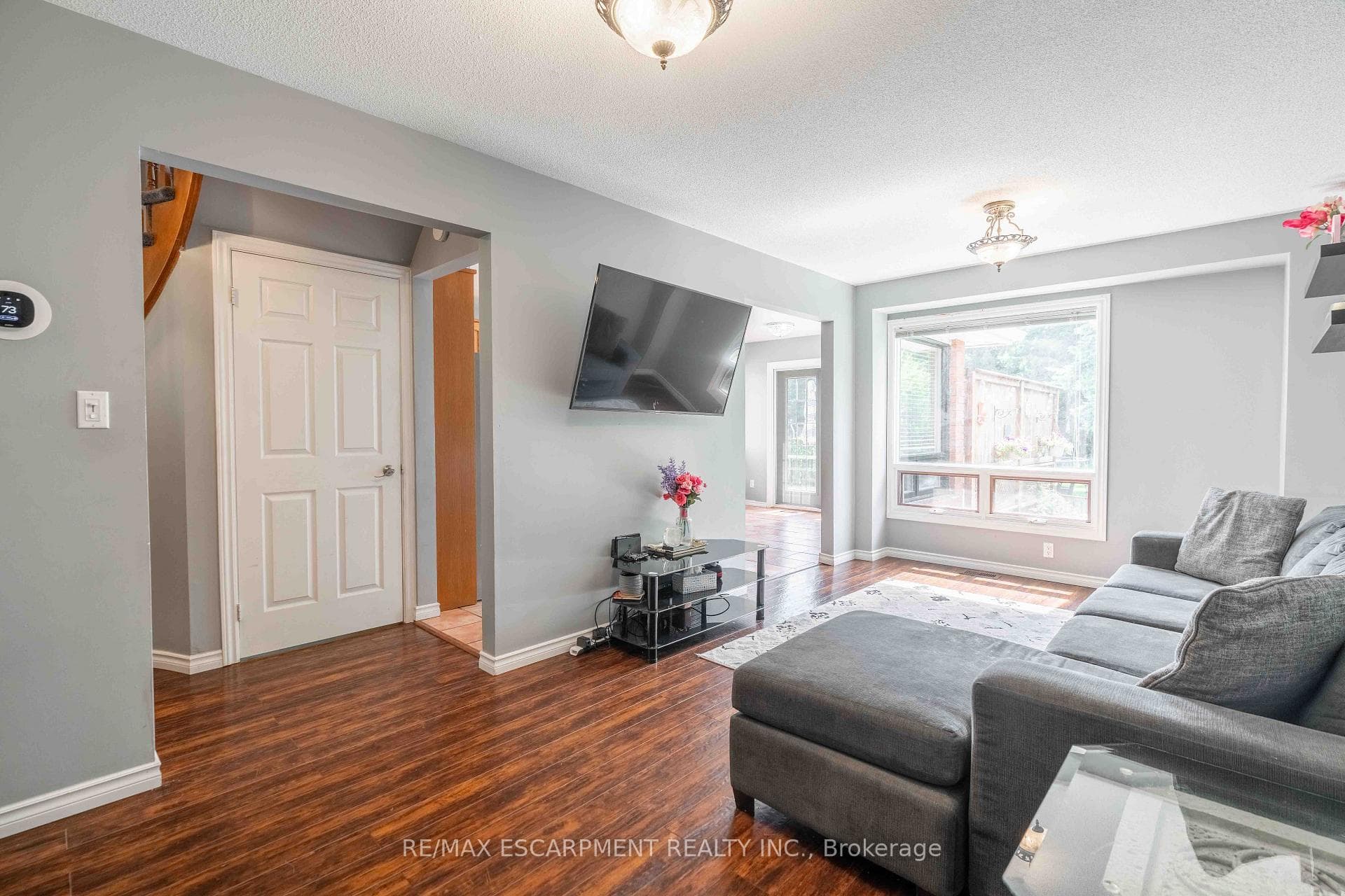 54 SELKIRK Street photo 16