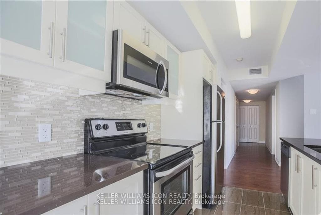 195 Besserer Street Unit 301 photo 8